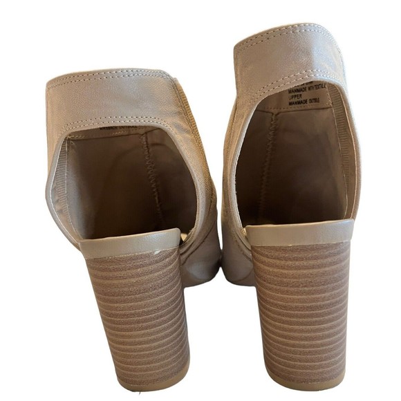 Mia Block Heel Peep Toe Womens Sz 7M Tan Faux Leather Career Heel - Picture 2 of 6